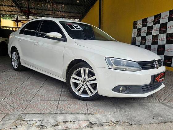 VOLKSWAGEN JETTA 2.0 COMFORTLINE FLEX 4P TIPTRONIC